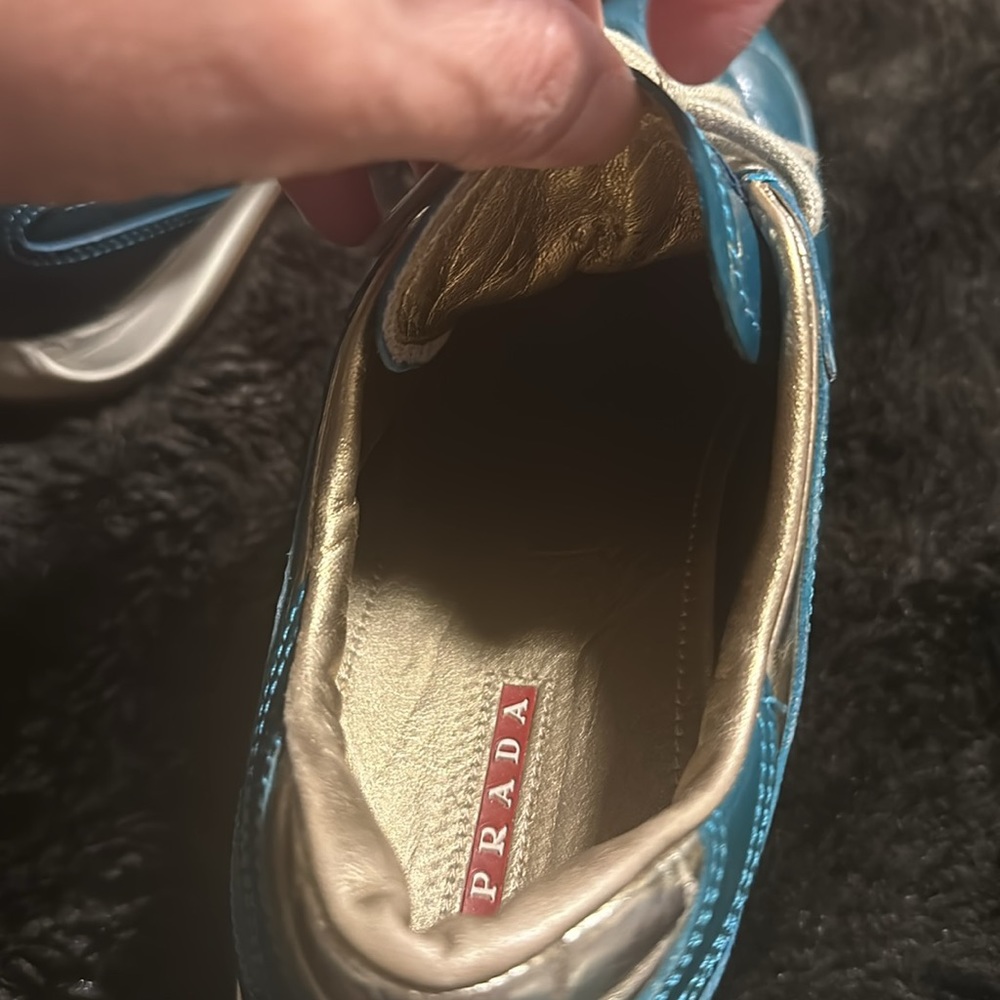 Prada - Picture 11 of 12
